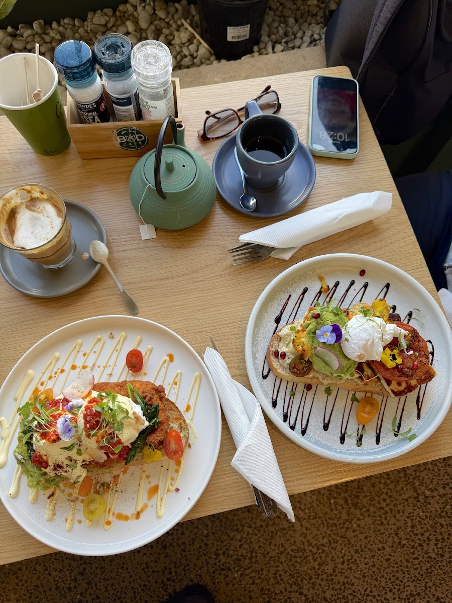 Bud Cafe Photo 4